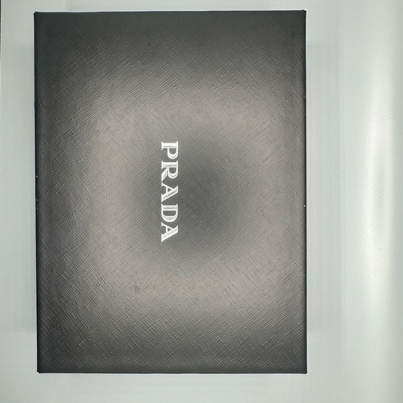 Prada Black Box - Picture 2 of 13